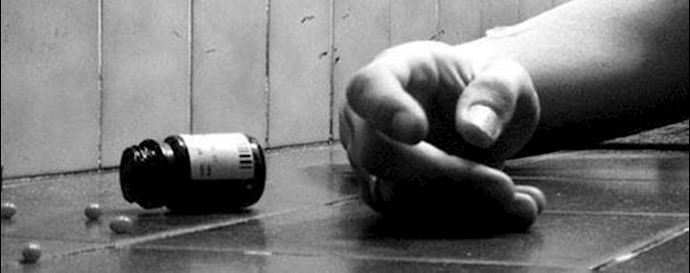 Iran: two young women commit suicide