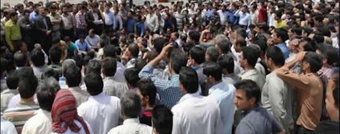 Iran: unemployed people seeking jobs stage protests
