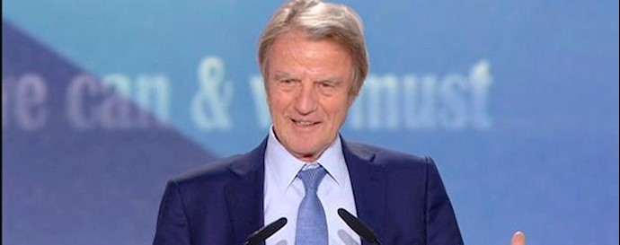  'French former foreign minister- Bernard Kouchner'