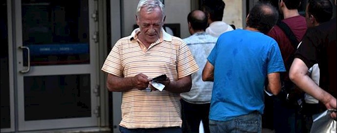 Greek Banks are open after three weeks of shutdown