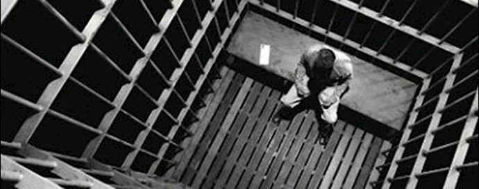 Iran: young prisoner beaten by guards