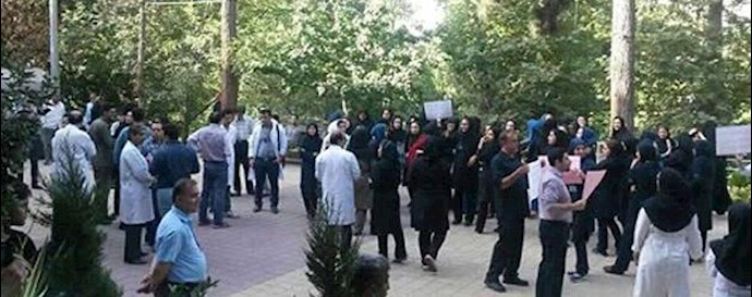 Nurses continue protests in Iran