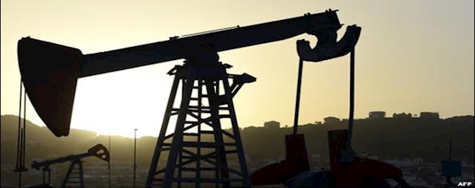 Global oil glut pressures prices; WTI below $45