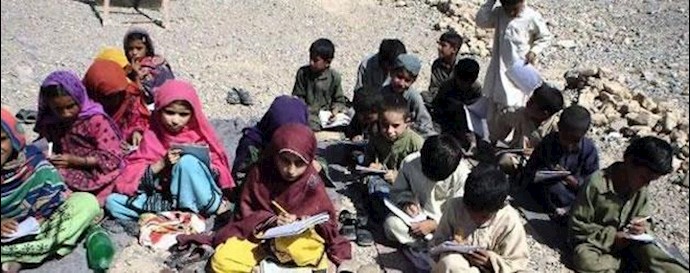 Schools built of mud-bricks in SE Iran province