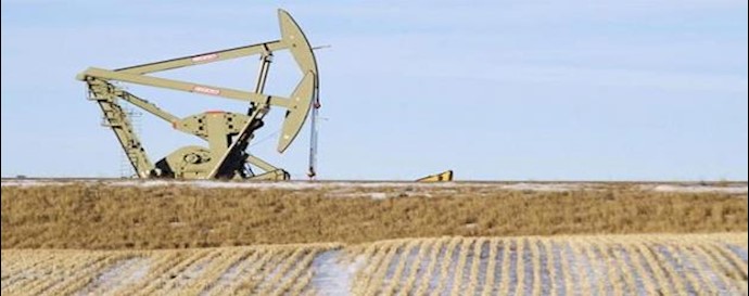 Report: oil prices fall over global glut fears, slowing US jobs growth