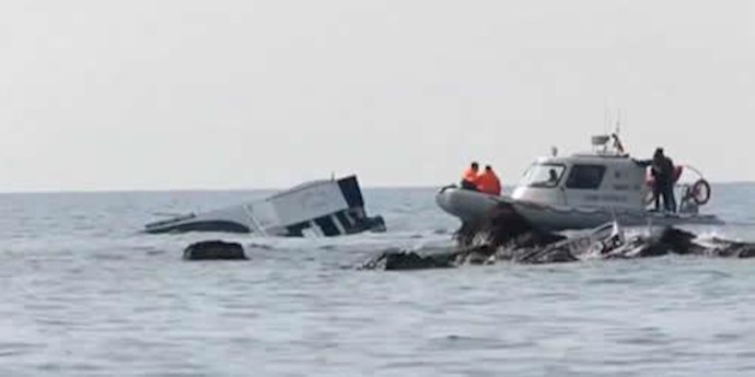 Almost 40 dead after migrant boat sinks off Turkey
