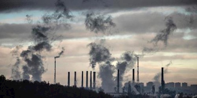 Oil market holds firm after 12-year lows