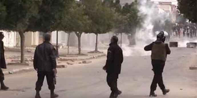 Tunisian city under curfew after unemployment rally