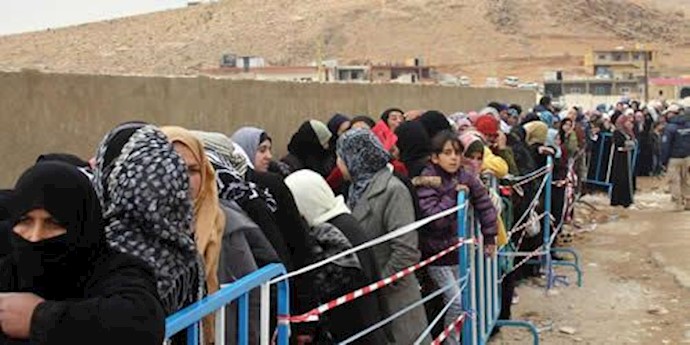 Jordan confirms 12,000 Syrian refugees amassed at border