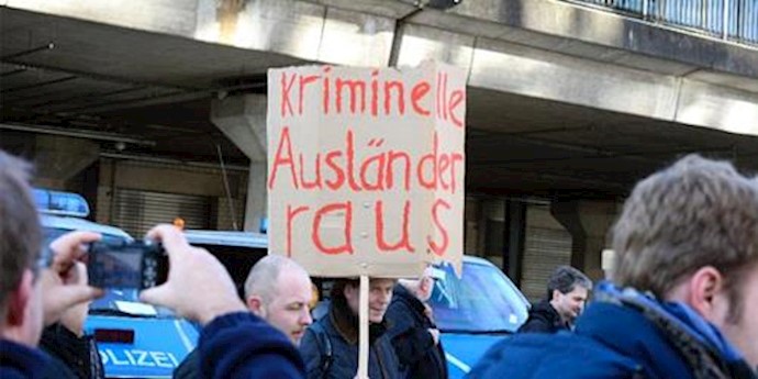 Several migrants attacked by mob in Cologne: German police