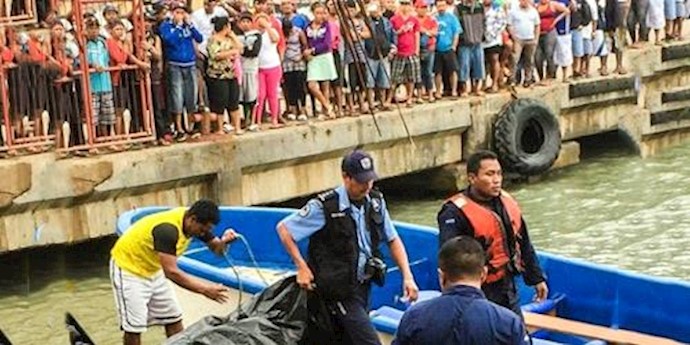 Ship sinks off Nicaragua; 13 Costa Ricans dead