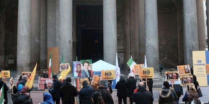 Iranians demonstrate as Rouhani visits Italy