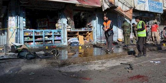 Suicide bomber kills at least 15 outside Pakistan polio center