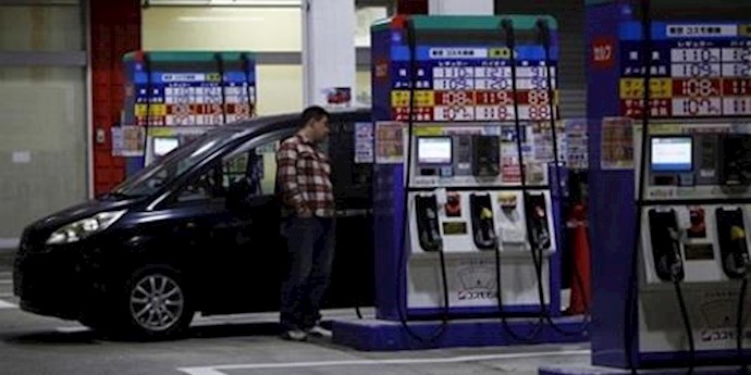 Oil prices hit their lowest since 2003
