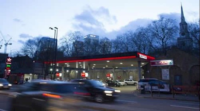 Oil prices stable on planned OPEC cut, but current glut still weighs