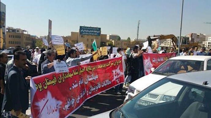 Different Iranian cities, scene of major protest gatherings