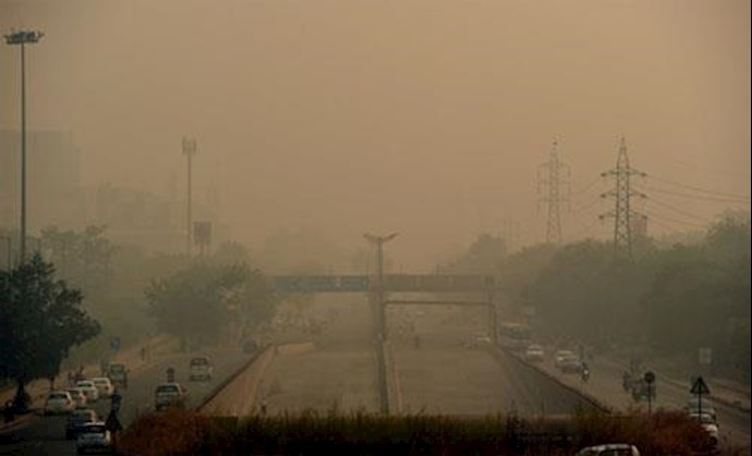 India capital chokes on toxic smog after Diwali