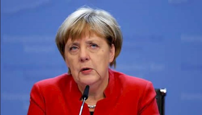 Merkel threatens sanctions on Russia over Aleppo bombing