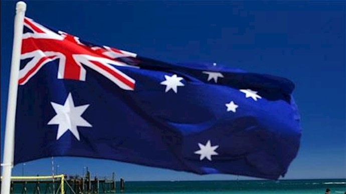 Bill would ban refugees from settlement in Australia, PM says