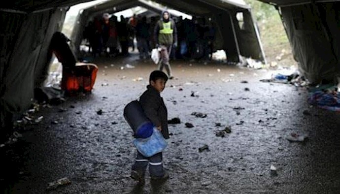 Migrants stopped at Serbia’s border with Croatia