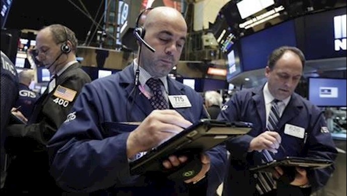 Oil prices rise on Nigeria pipeline attack, weaker dollar