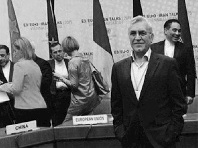 Iran arrests 12 officials on spying charges