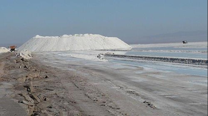  'Irans drying Salt Lake in Qom'