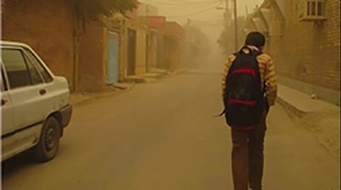  'Air pollution in Bandar Abbas forced schools to close'