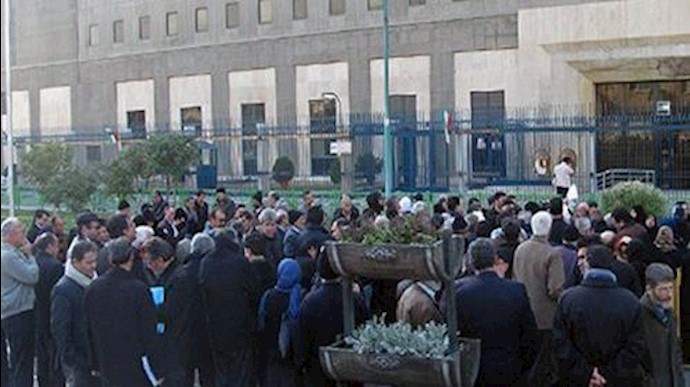 Iran: numerous protest rallies in Tehran, Ilam