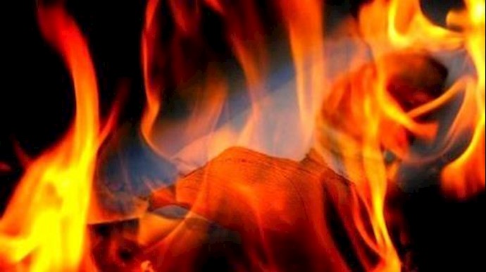 Iranian Kurdish woman sets herself ablaze