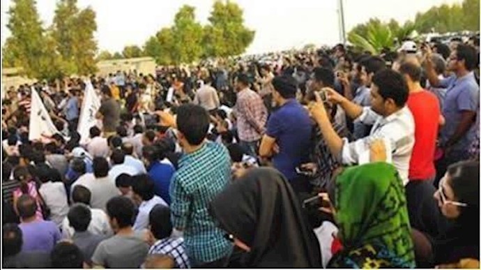 Iran: protests, strikes reported in four provinces