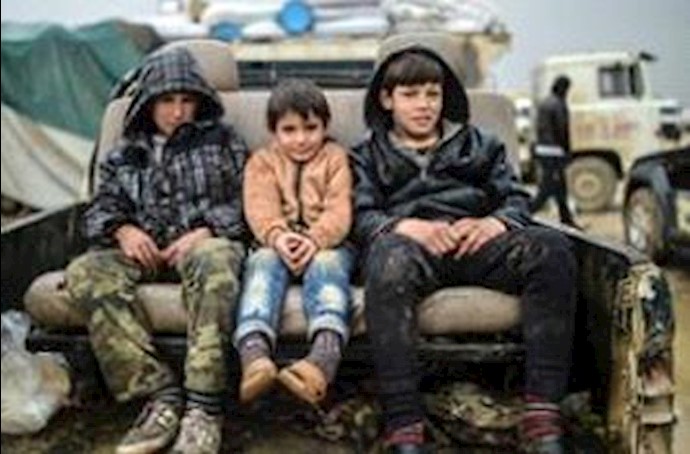 Syrians brave freeze at Turkey border as Russian indiscriminate bombing continues