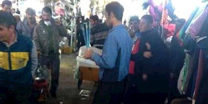  'Youths seen purchasing ornaments for the last Wednesday of the year'