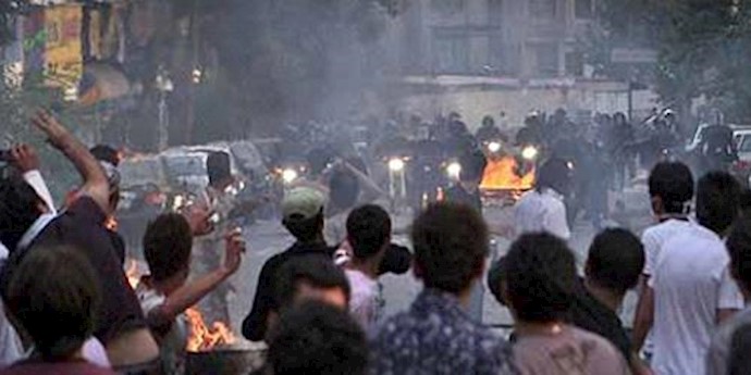 Iran regime horrified of the repeat of 2009 Iranian people’s uprising