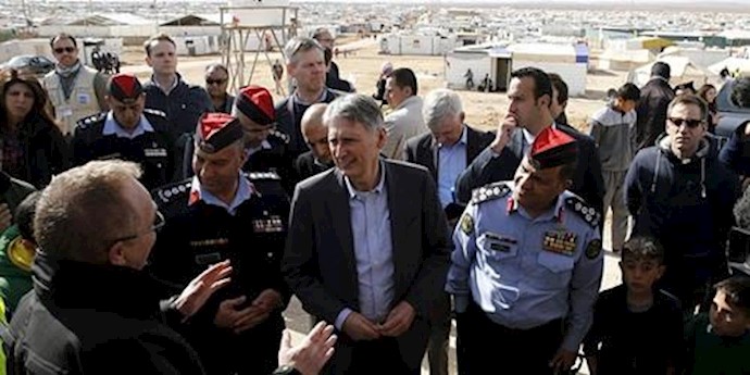 Putin is undermining international efforts to end the Syrian civil war, says UK foreign secretary