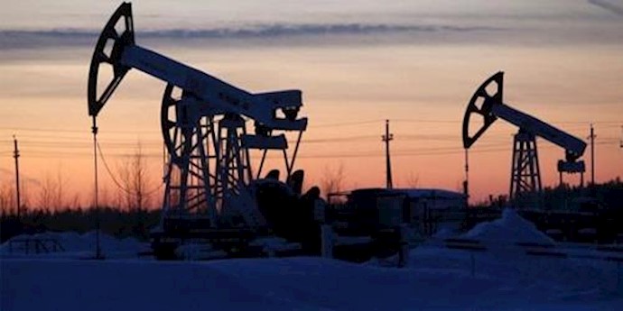 Crude oil prices dipped on Friday