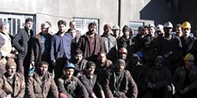 Iran: 800 angry miners block Tehran-Mashhad highway