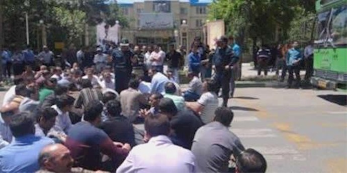 Iran: Workers of Haft Tape Sugar Cane workers on strike again