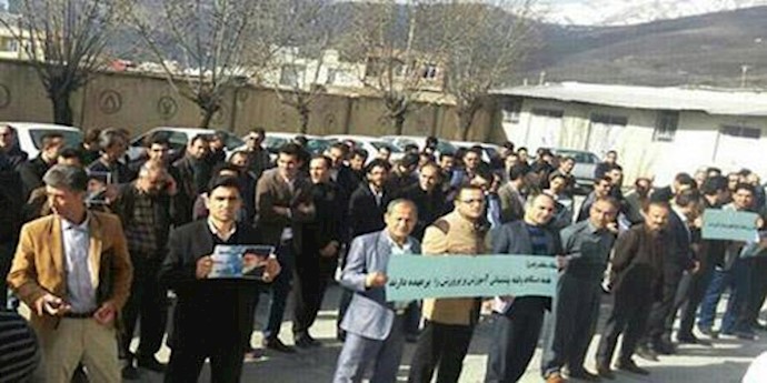 Iran: workers of Sadra ship manufacturing Factory hold rally