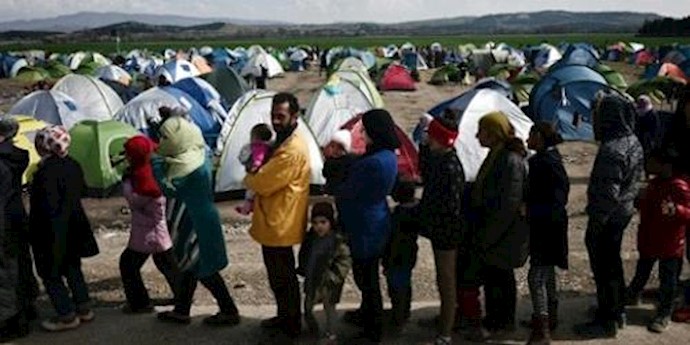 Macedonia allowed 200 refugees while 10,000 more left waiting in Greece