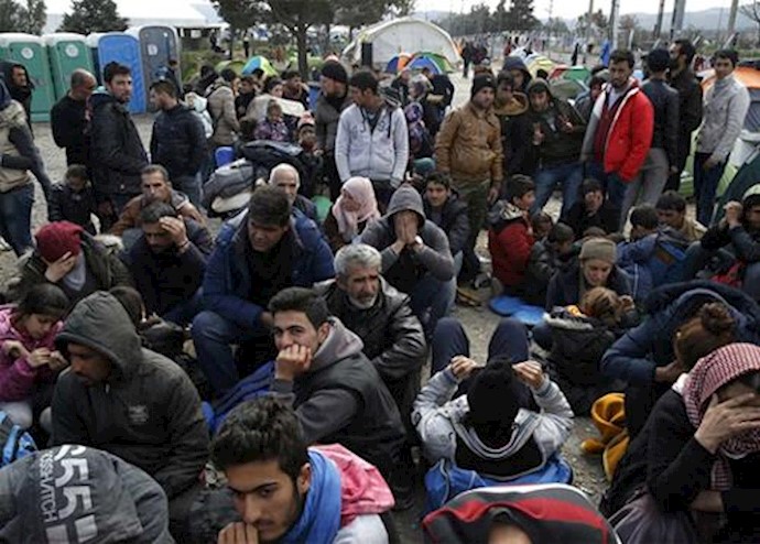 Greece prepares to help up to 150,000 stranded migrants