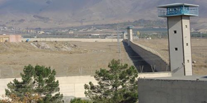 Iran: clashes, murder reported in prison west of Tehran