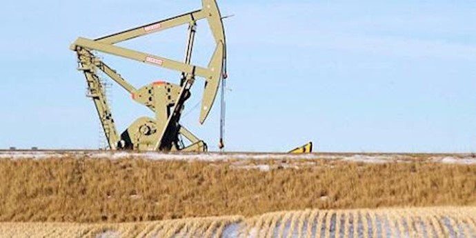 Oil prices drop in Asian trade on Thursday as U.S. crude stocks hit record for seventh week in a row