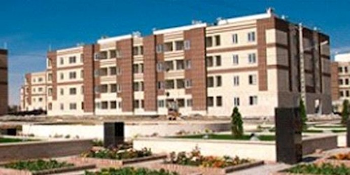 Iran: housing contractors rally in Karaj, west of Tehran