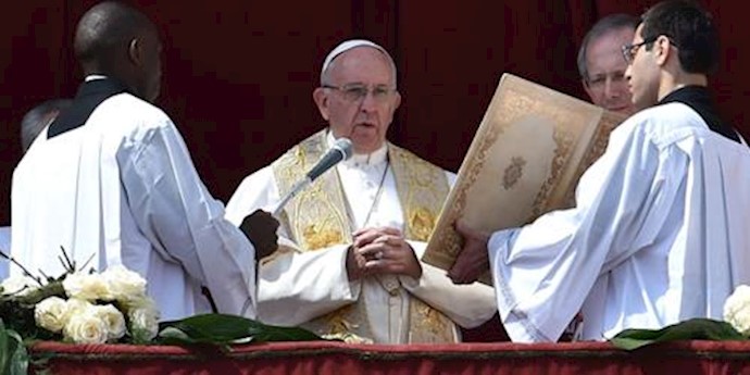 Pope slams ’rejection’ of migrants, refugees in Easter message