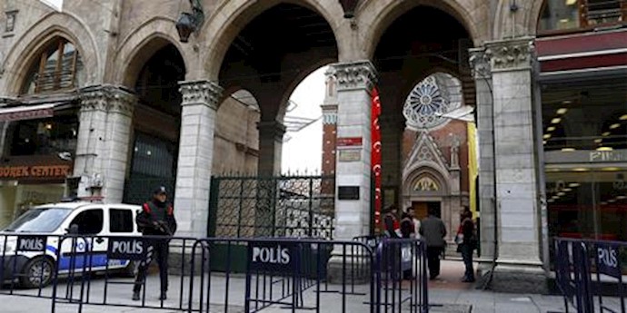 Turkey: Three wounded in Istanbul blast near a bus stop