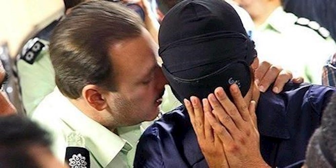 Iran: Horrible punishment of burning the accused eyes with acid