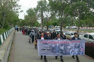 Iranian teachers hold protest in Hamedan