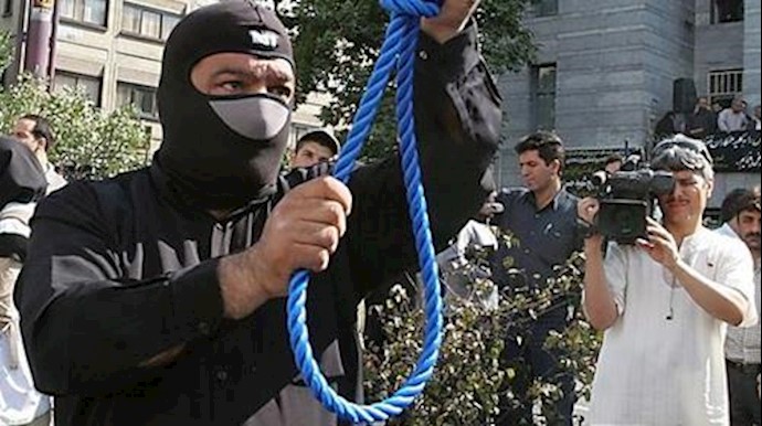 Iran hangs 3 more prisoners in Mashhad and Noshahr