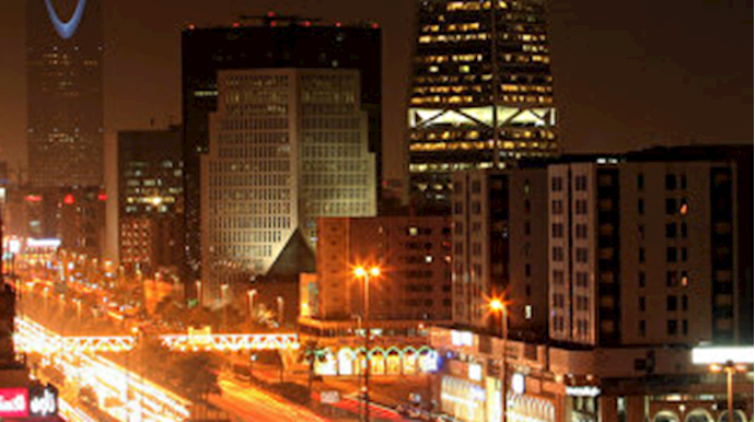  'Saudi Arabia bans the import of Iranian goods through Bahrain'